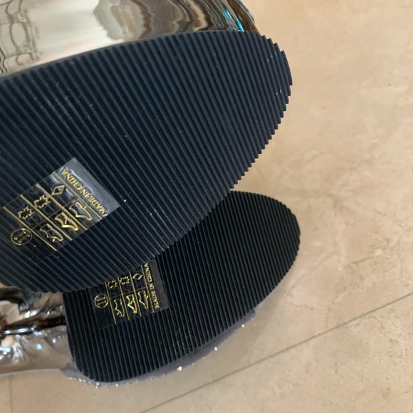 New Rhinestone Pleaser Heels Size 11 - Picture 5 of 6